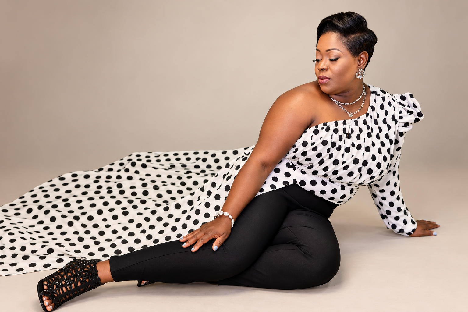 Polka Dot Pose